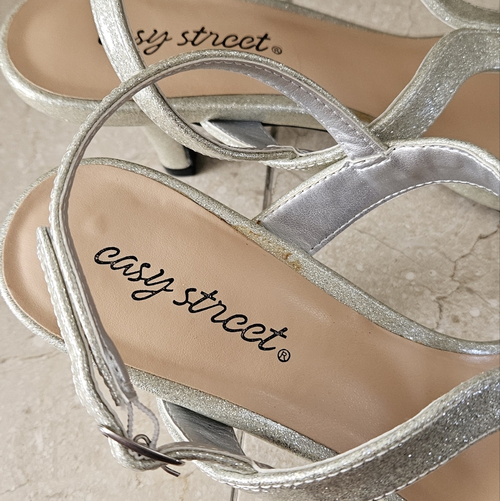 Easy Street Sandals - Picture 5 of 7